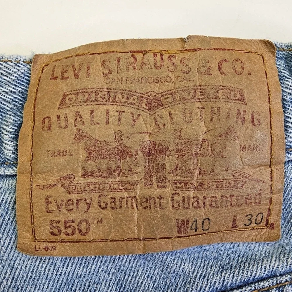 Levis 550 Relaxed Fit Jeans Mens 40x30 Light Wash Blue Tapered Denim 00550-4891